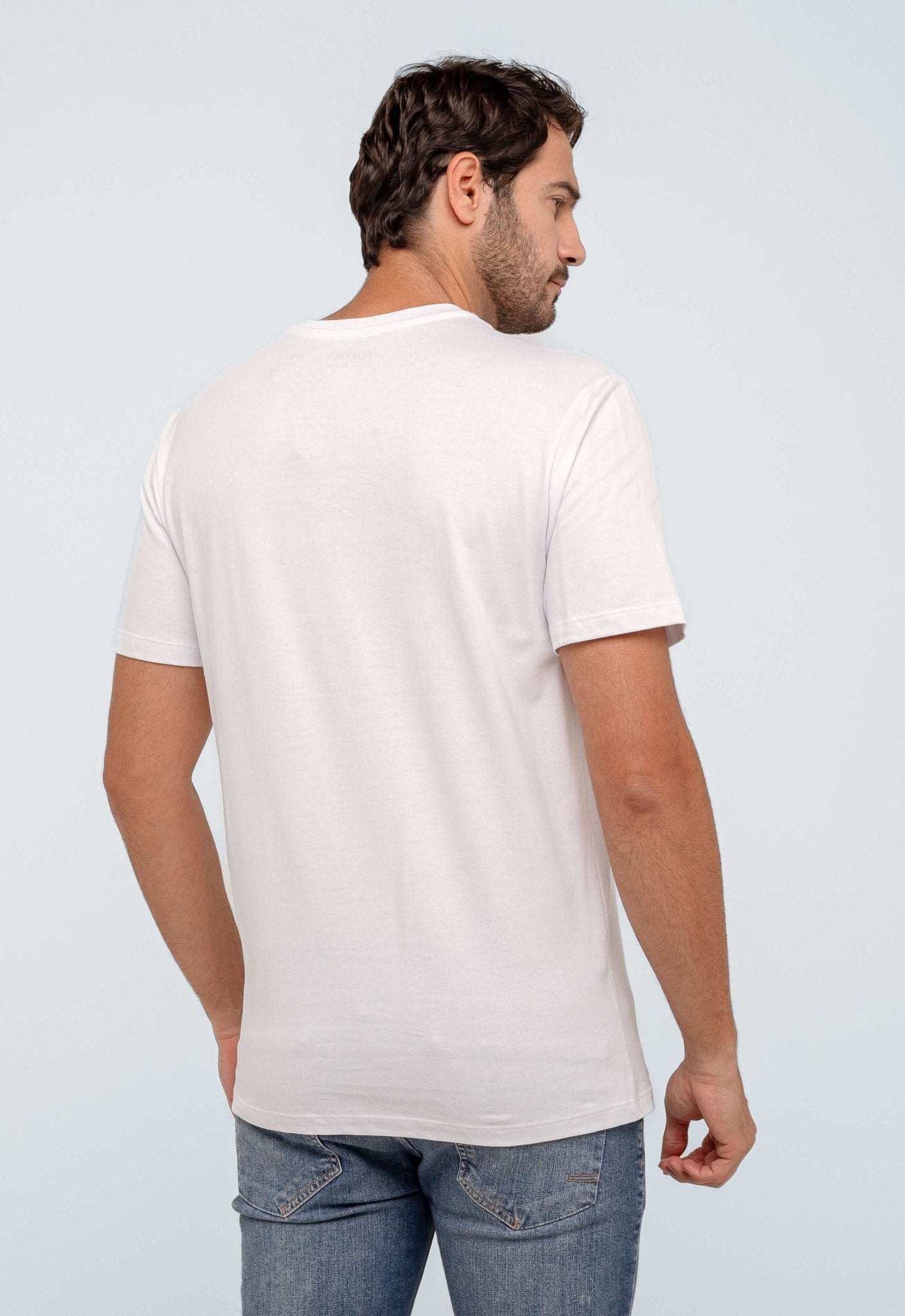 Camiseta Tommy Hilfiger Jeans Logo Central - Henri Store