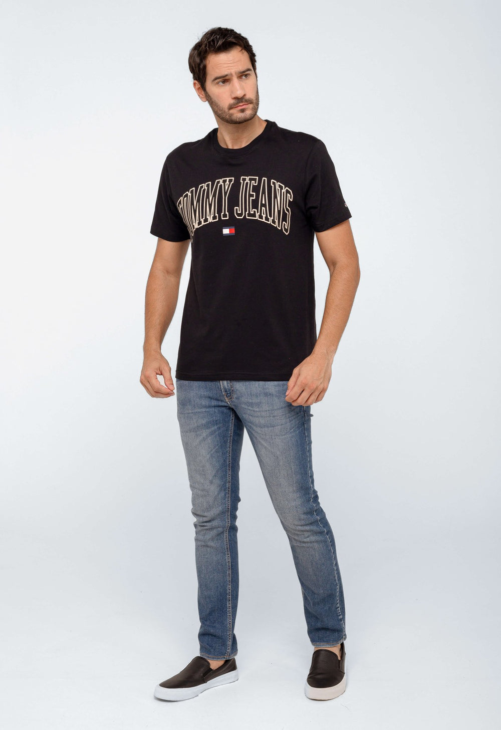Camiseta Tommy Hilfiger Jeans Logo Centro - Henri Store