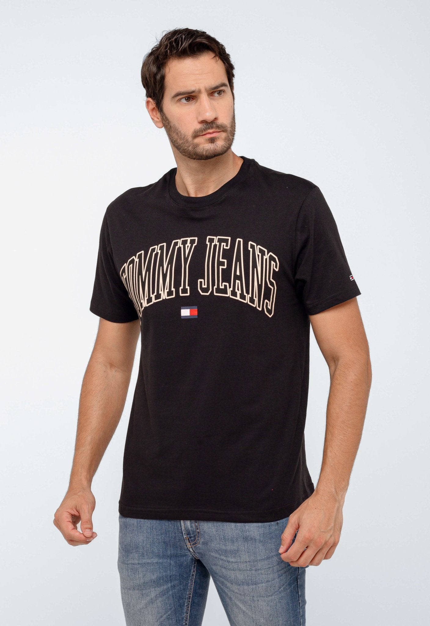 Camiseta Tommy Hilfiger Jeans Logo Centro - Henri Store