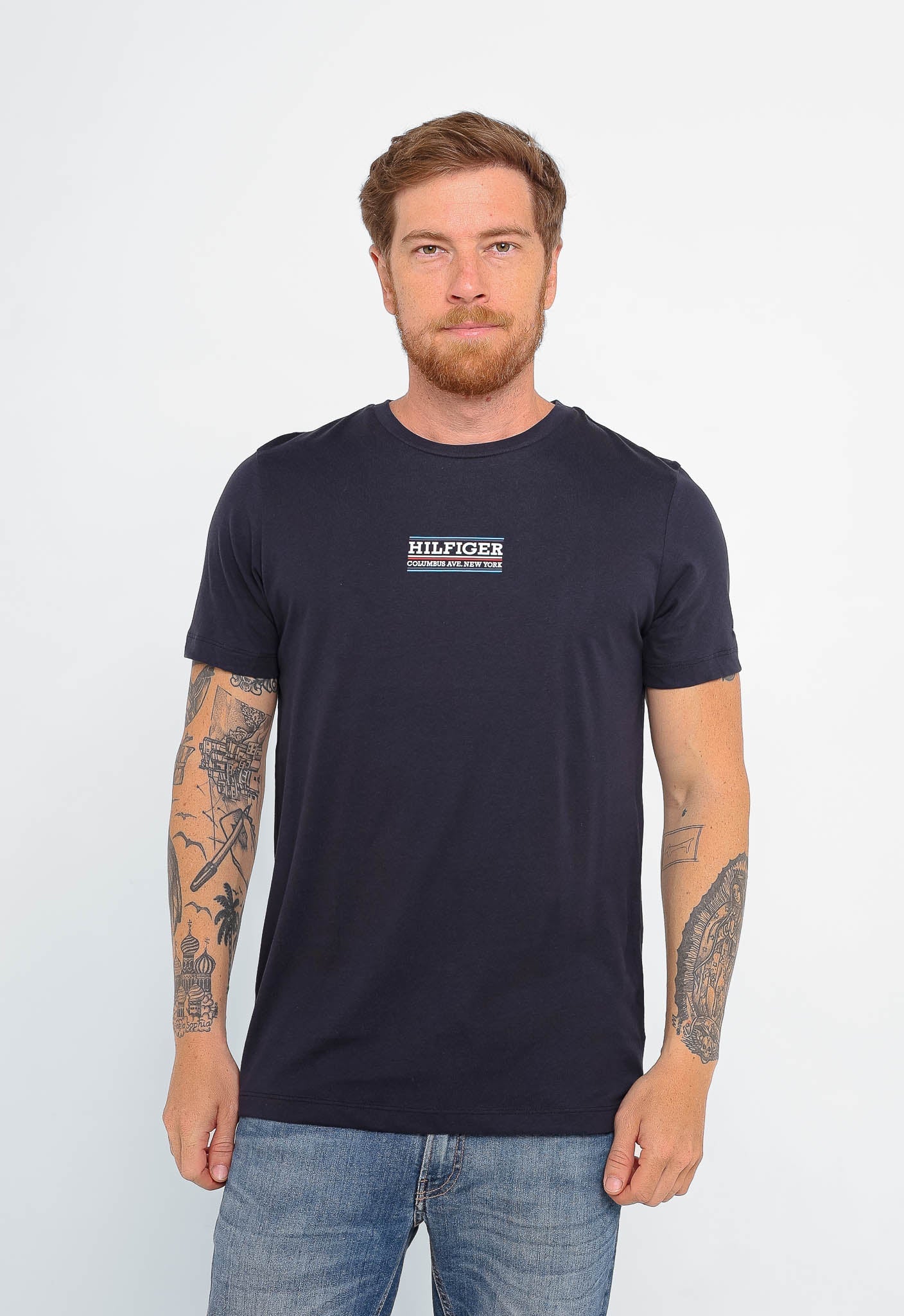 Camiseta Tommy Hilfiger Logo Central Small - Henri Store