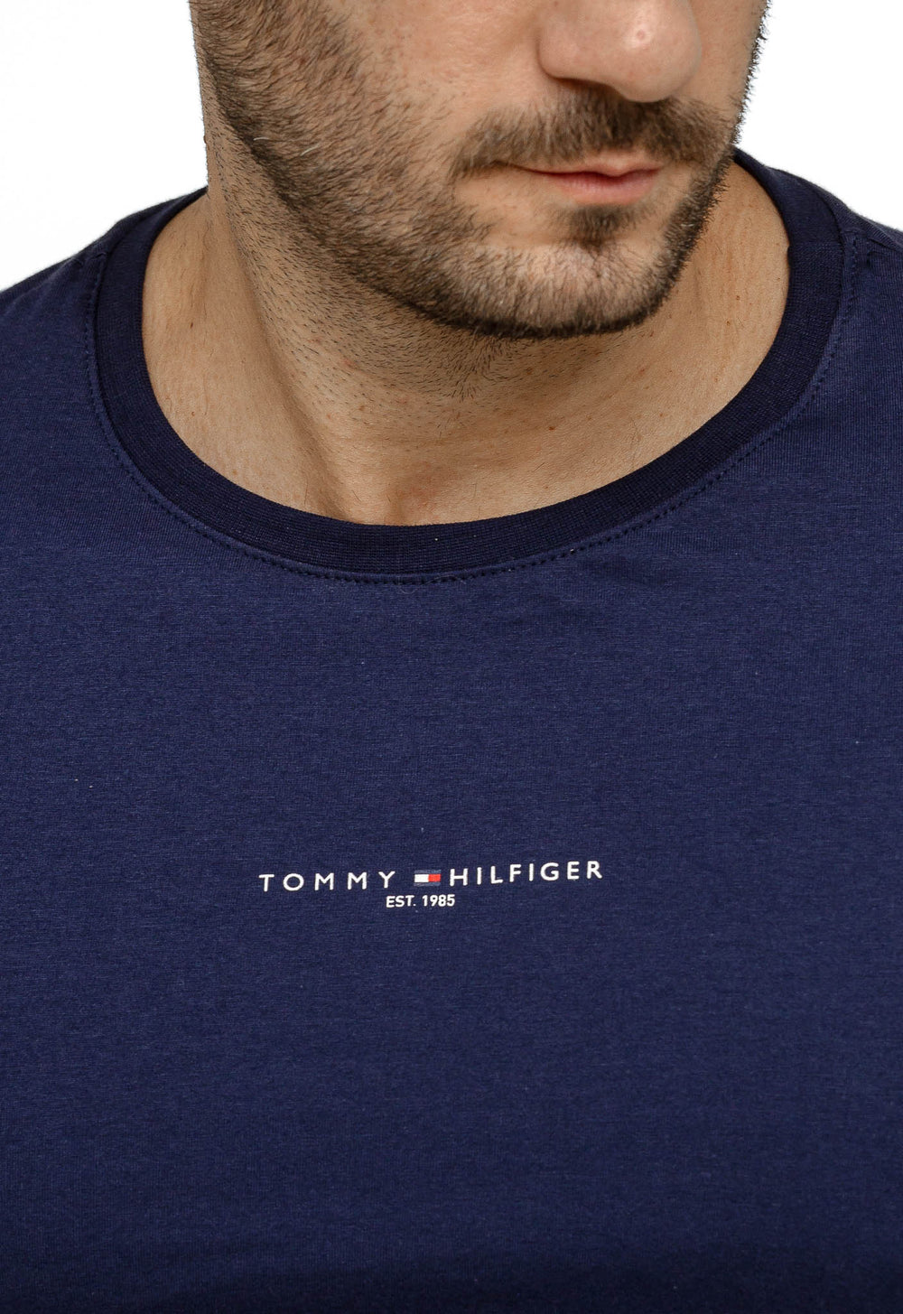 Camiseta Tommy Hilfiger Logo Central Tee - LIVE - Henri Store