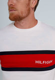 Camiseta Tommy Hilfiger Logo Central - Henri Store