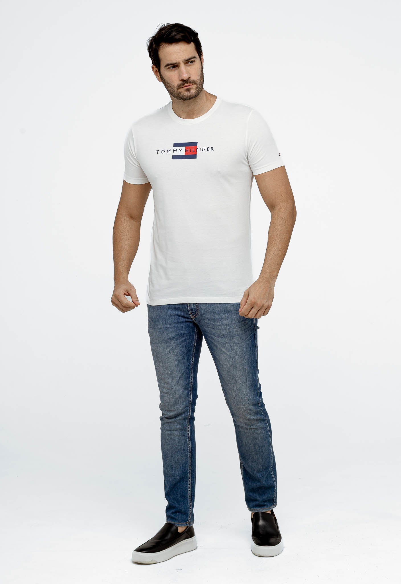 Camiseta Tommy Hilfiger Logo Central - Henri Store