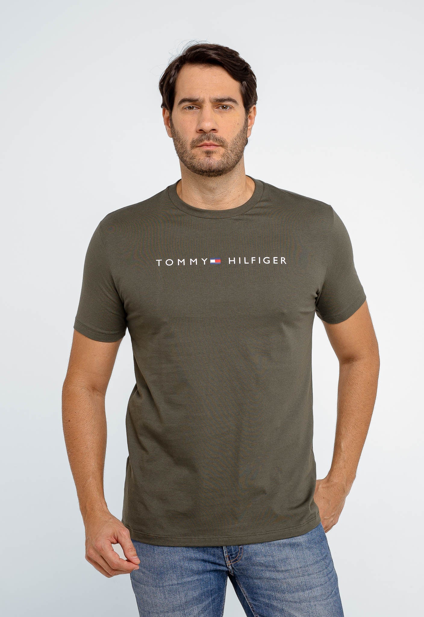 Camiseta Tommy Hilfiger Logo Central - Henri Store