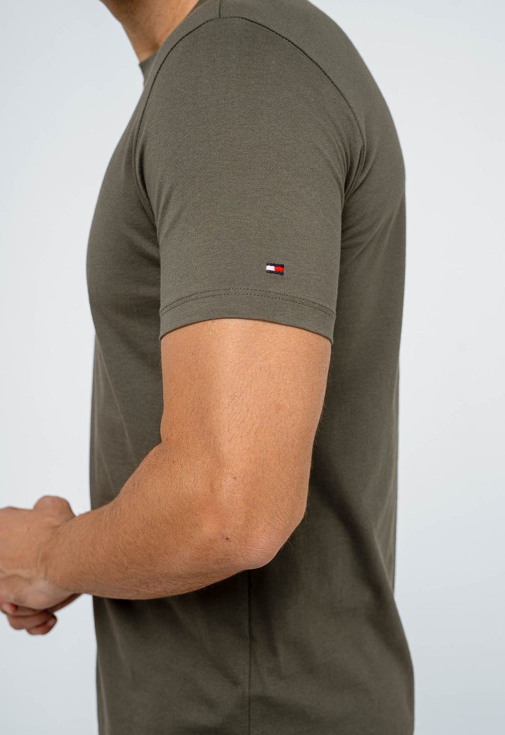 Camiseta Tommy Hilfiger Logo Central - Henri Store