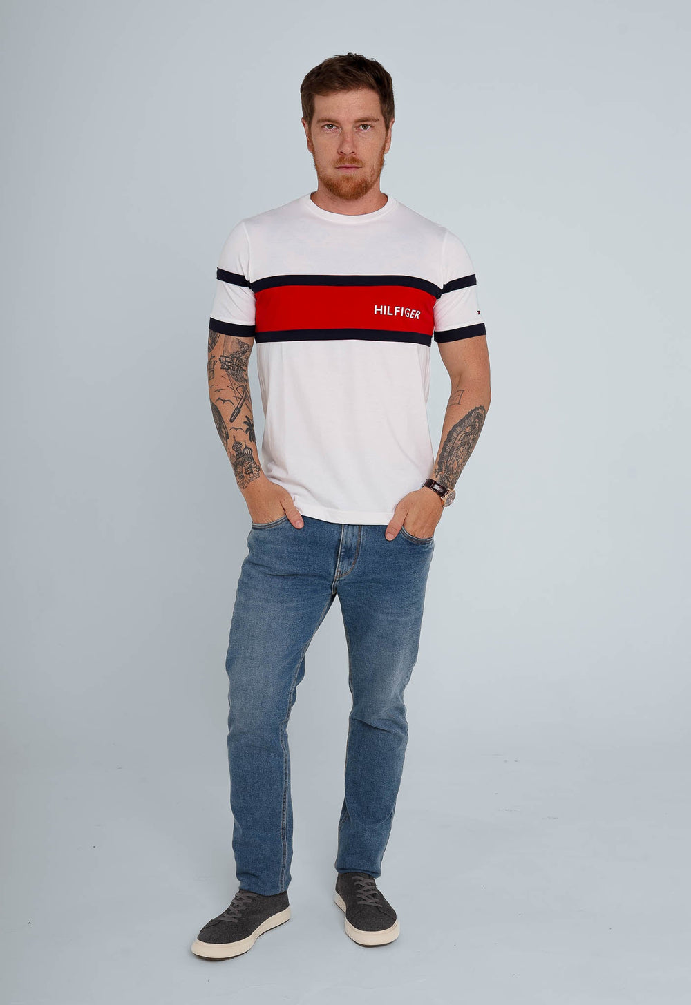 Camiseta Tommy Hilfiger Logo Central - Henri Store