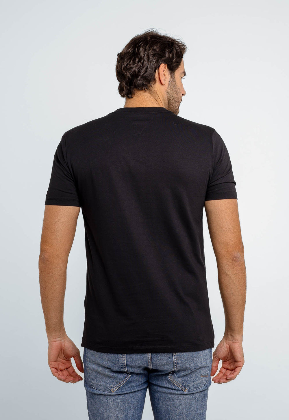 Camiseta Tommy Hilfiger Logo Central - Henri Store