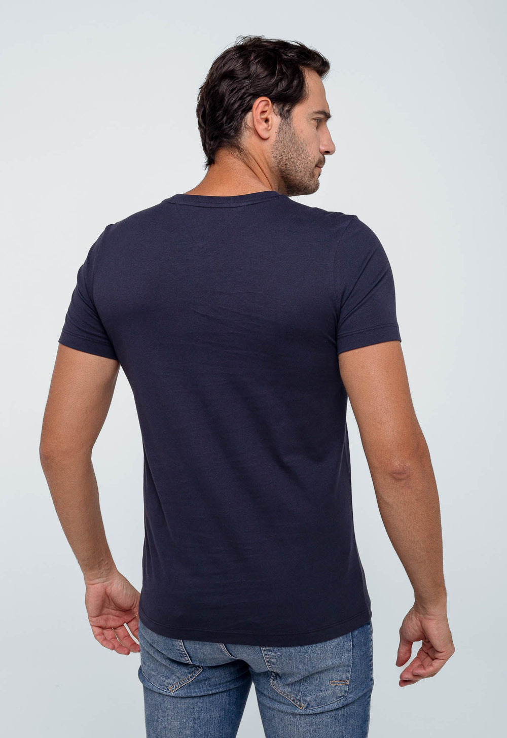 Camiseta Tommy Hilfiger Logo Centralizer - Henri Store