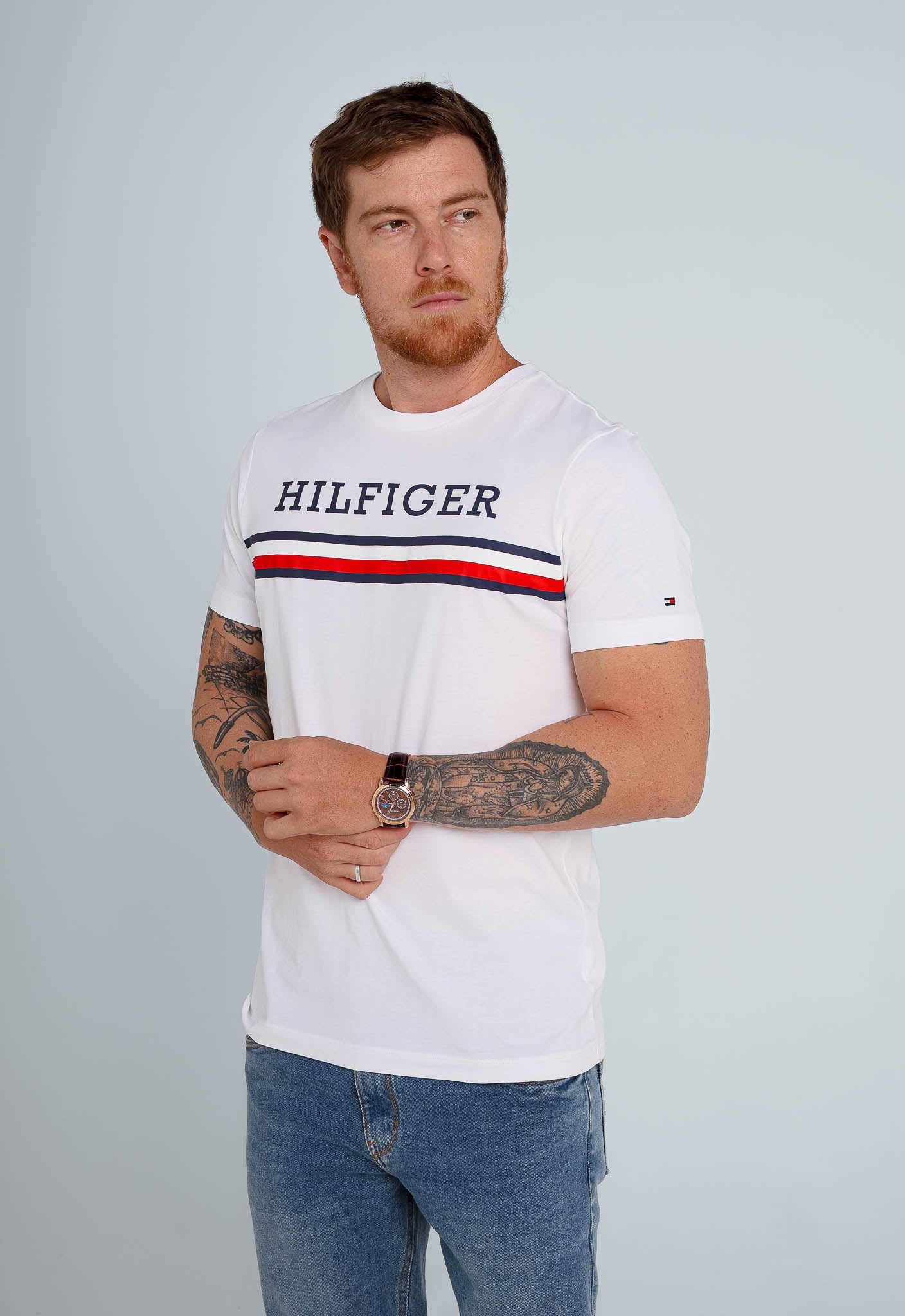 Camiseta Tommy Hilfiger Logo Centralizer - Henri Store