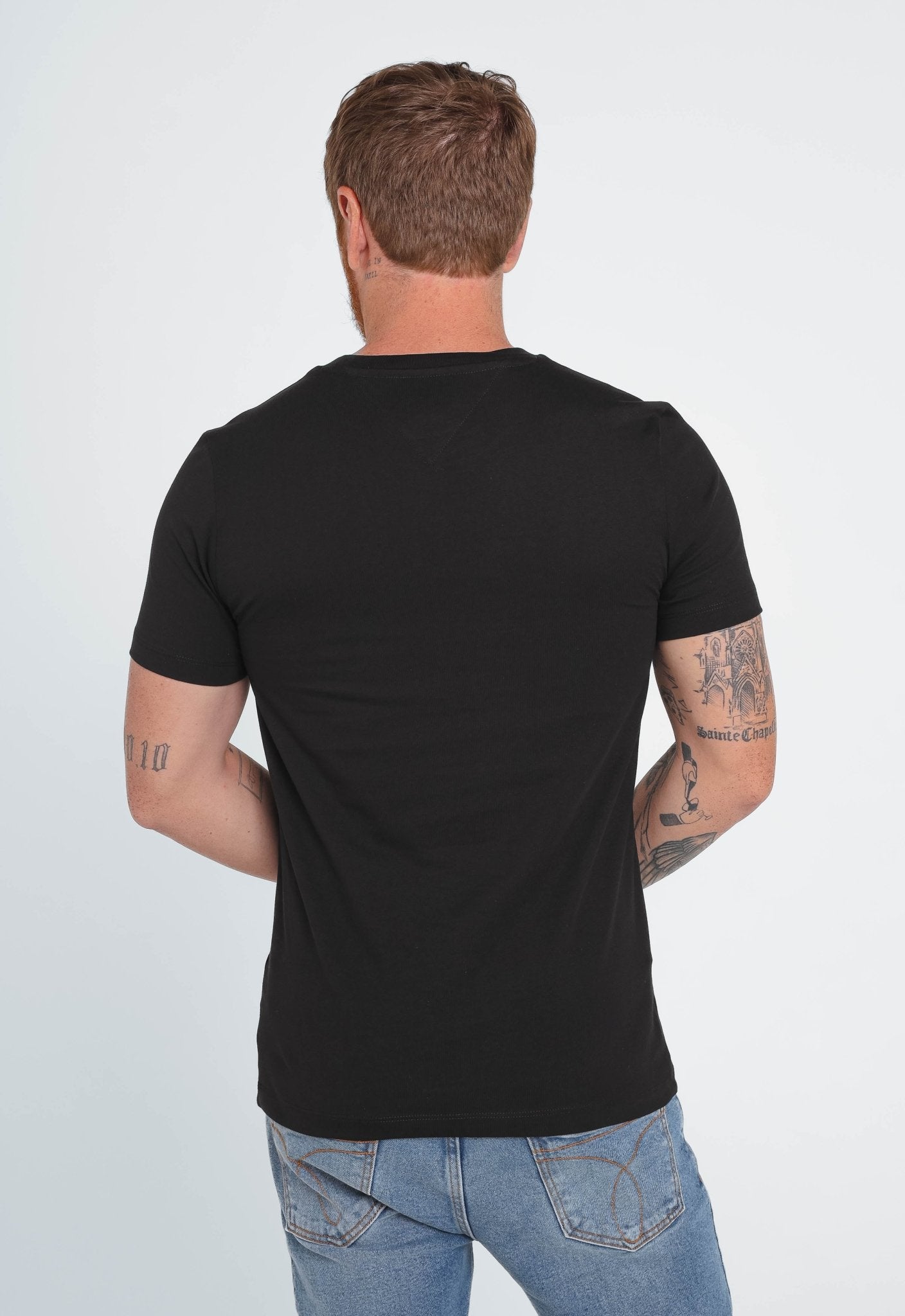Camiseta Tommy Hilfiger Logo Centralizer - Henri Store