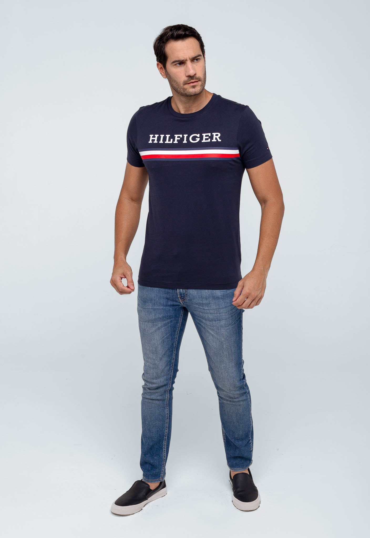 Camiseta Tommy Hilfiger Logo Centralizer - Henri Store