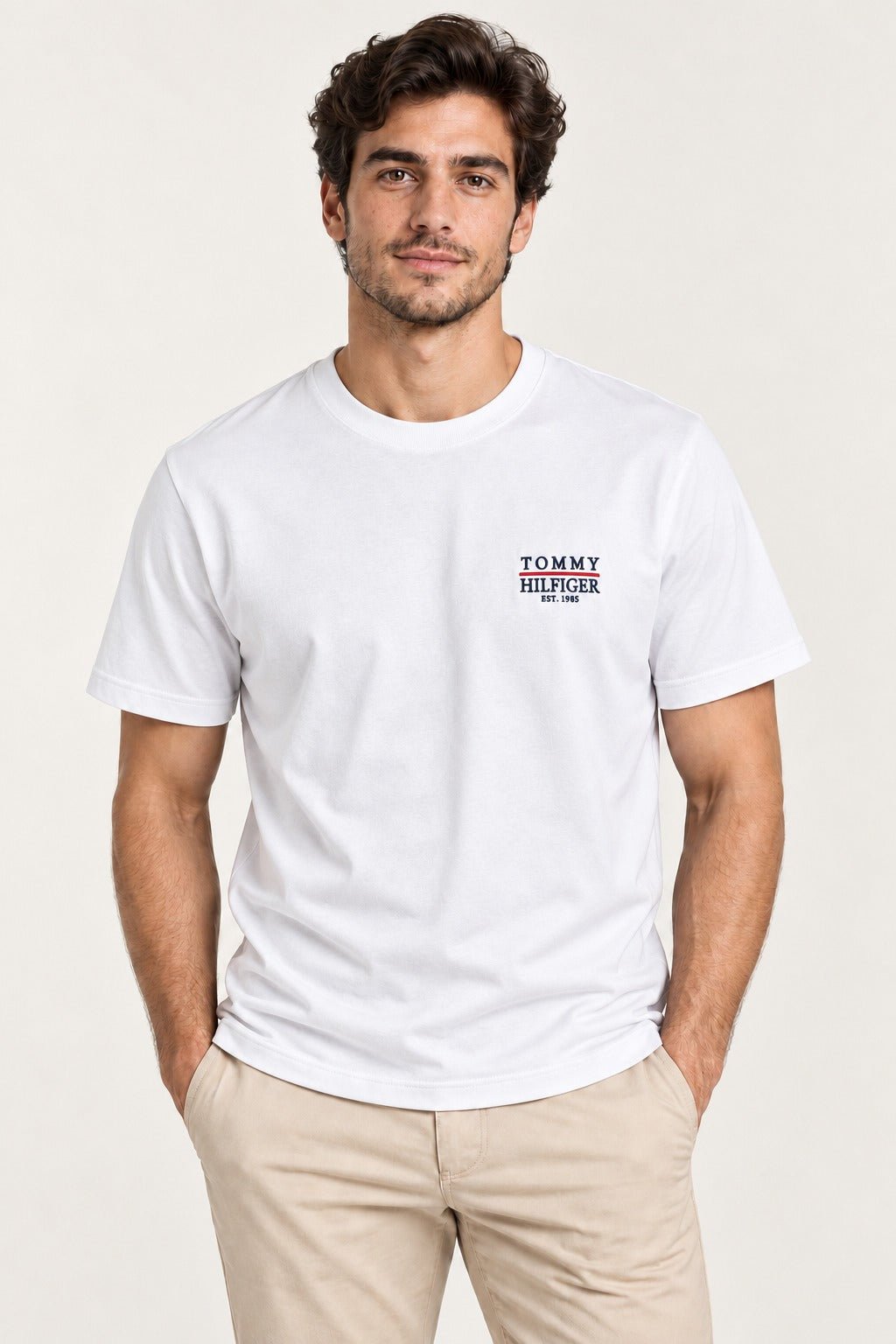 Camiseta Tommy Hilfiger Logo Est. 1985 - Live - Henri Store