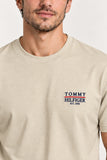 Camiseta Tommy Hilfiger Logo Est. 1985 - Live - Henri Store