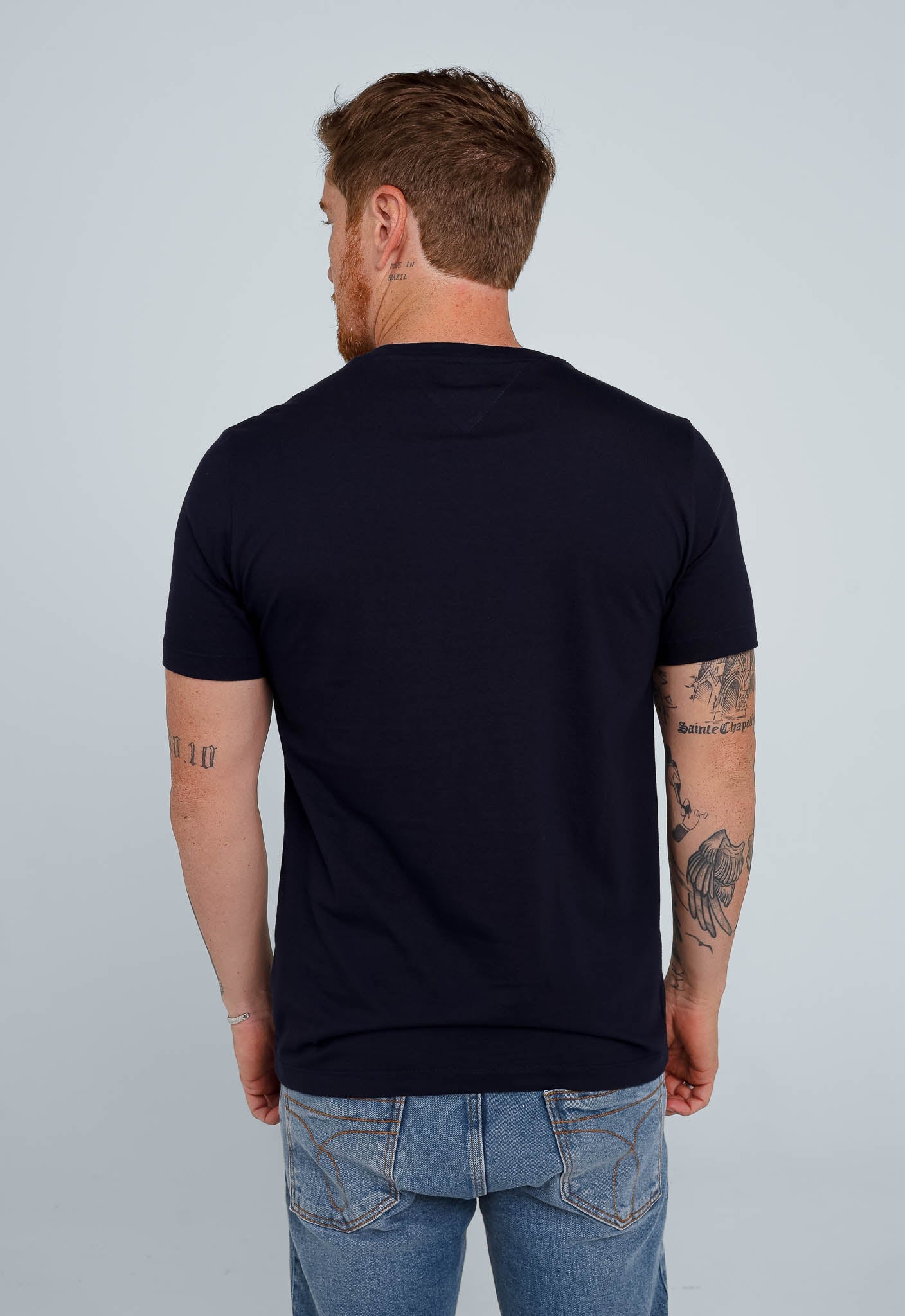 Camiseta Tommy Hilfiger Logo Faixa Tricolor - Henri Store
