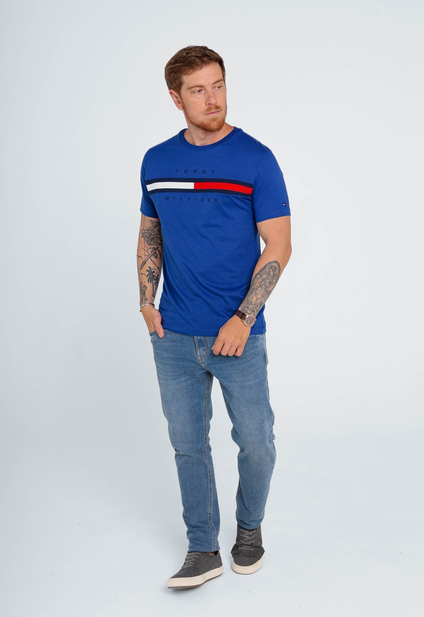 Camiseta Tommy Hilfiger Logo Faixa Tricolor - Henri Store
