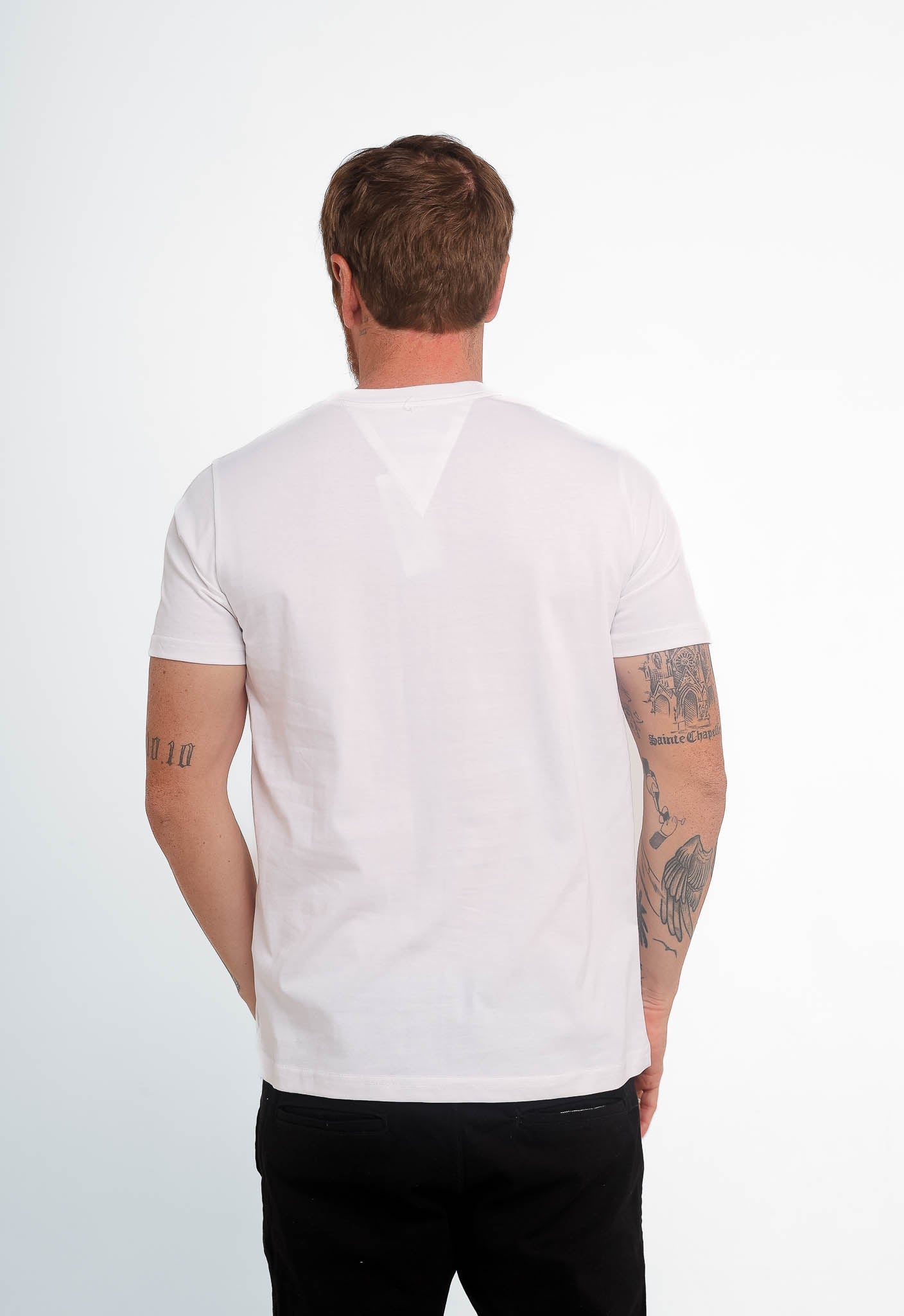 Camiseta Tommy Hilfiger Logo Frontal - LIVE - Henri Store