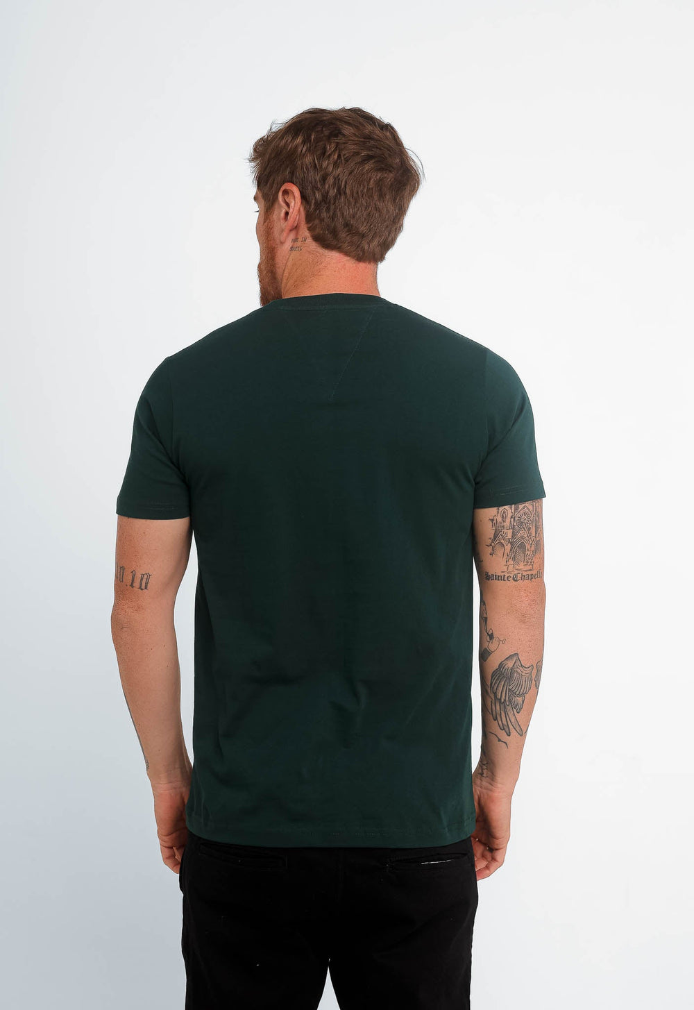 Camiseta Tommy Hilfiger Logo Frontal - LIVE - Henri Store