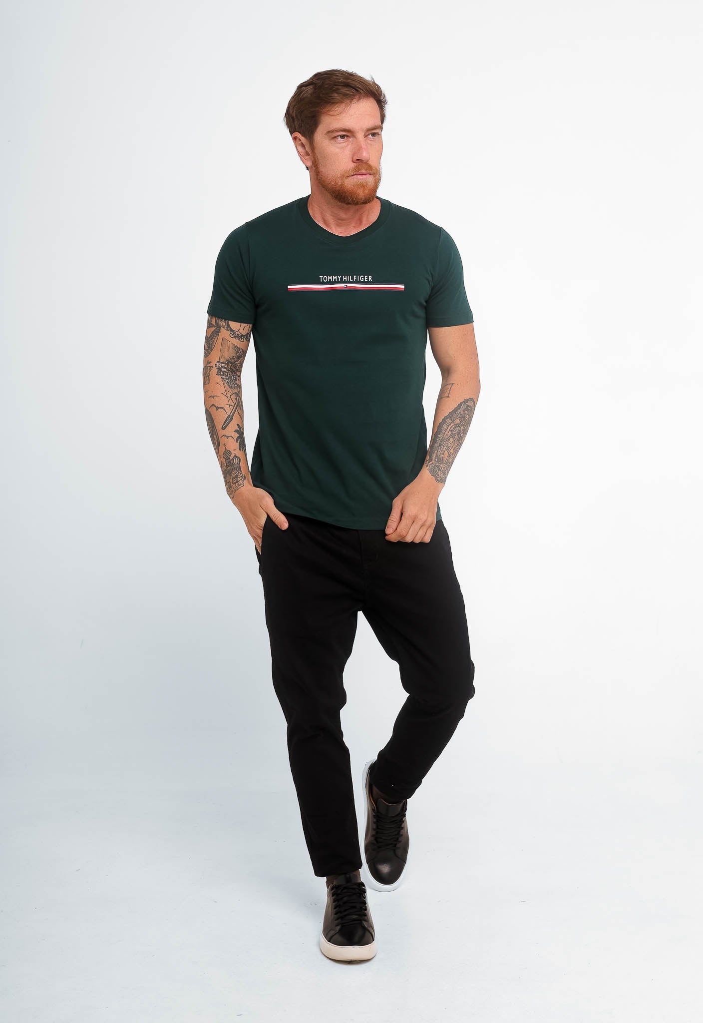 Camiseta Tommy Hilfiger Logo Frontal - LIVE - Henri Store