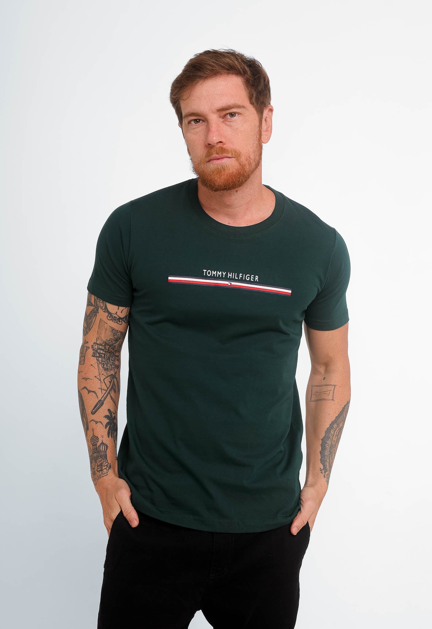 Camiseta Tommy Hilfiger Logo Frontal - LIVE - Henri Store