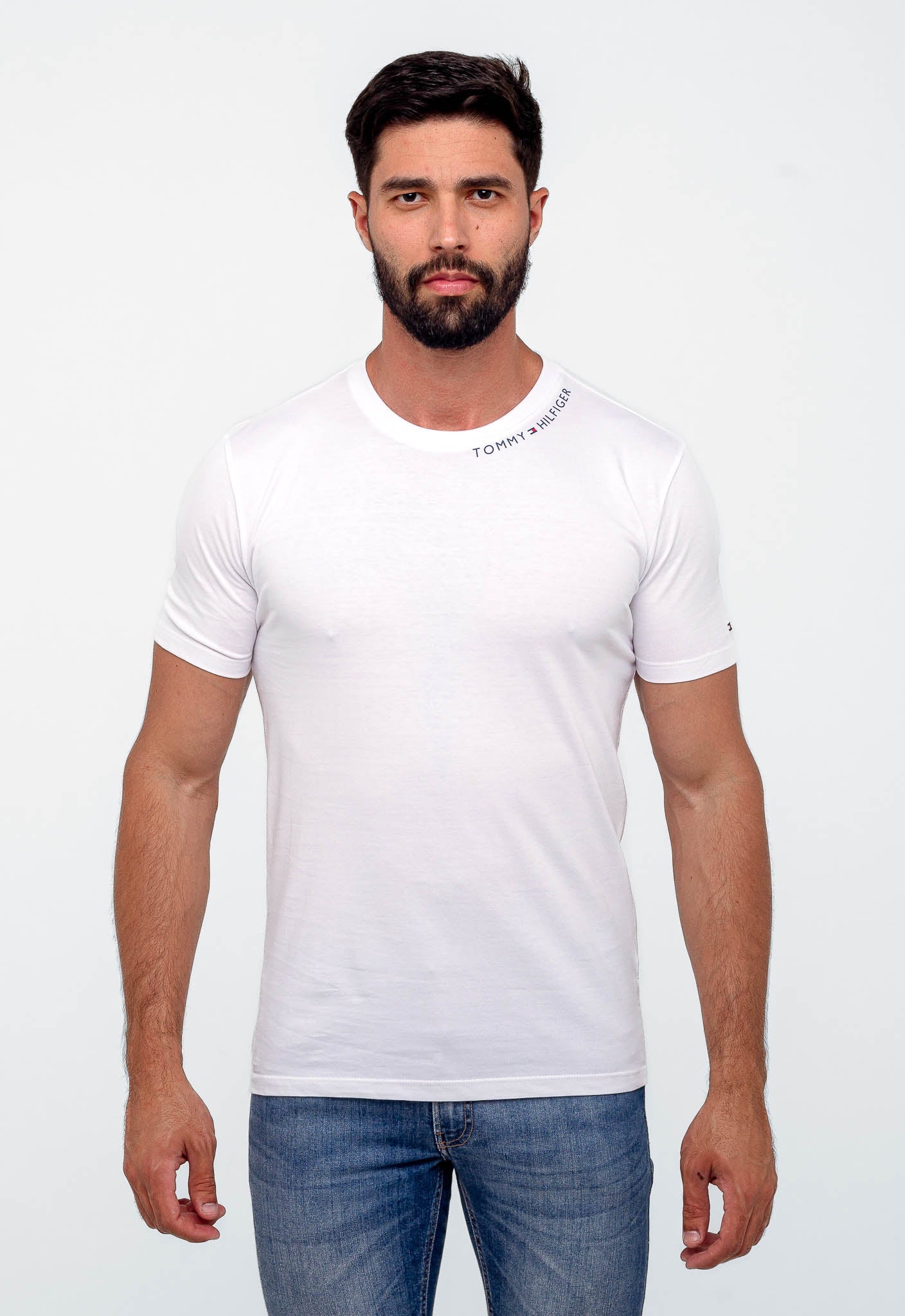 Camiseta Tommy Hilfiger Logo Gola - Henri Store