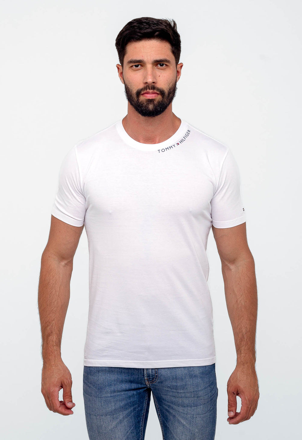 Camiseta Tommy Hilfiger Logo Gola - Henri Store