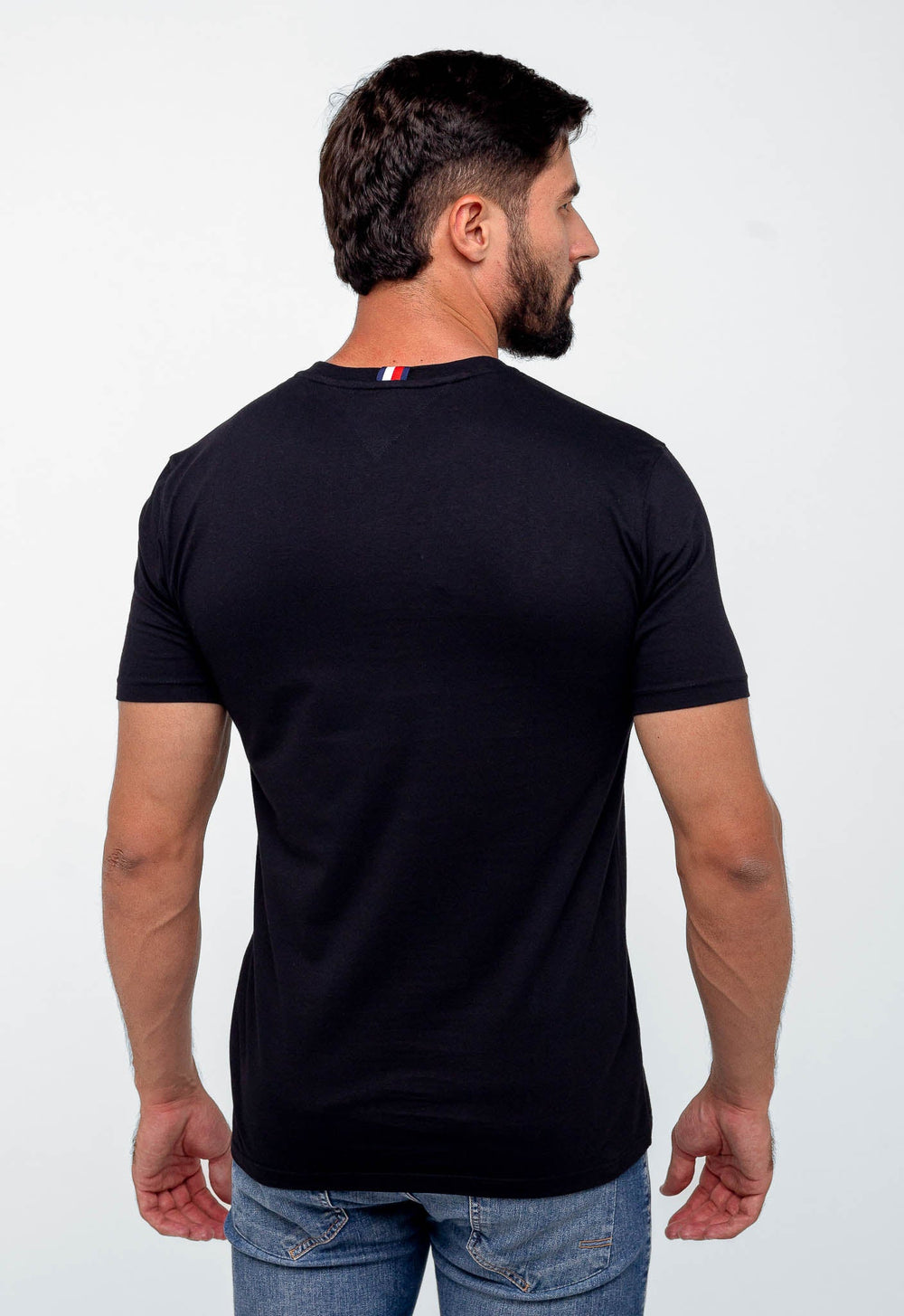 Camiseta Tommy Hilfiger Logo Gola - Henri Store