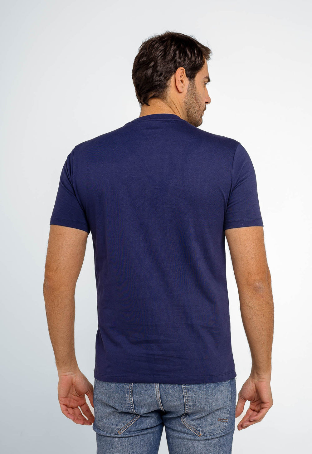 Camiseta Tommy Hilfiger Logo Outline - Henri Store