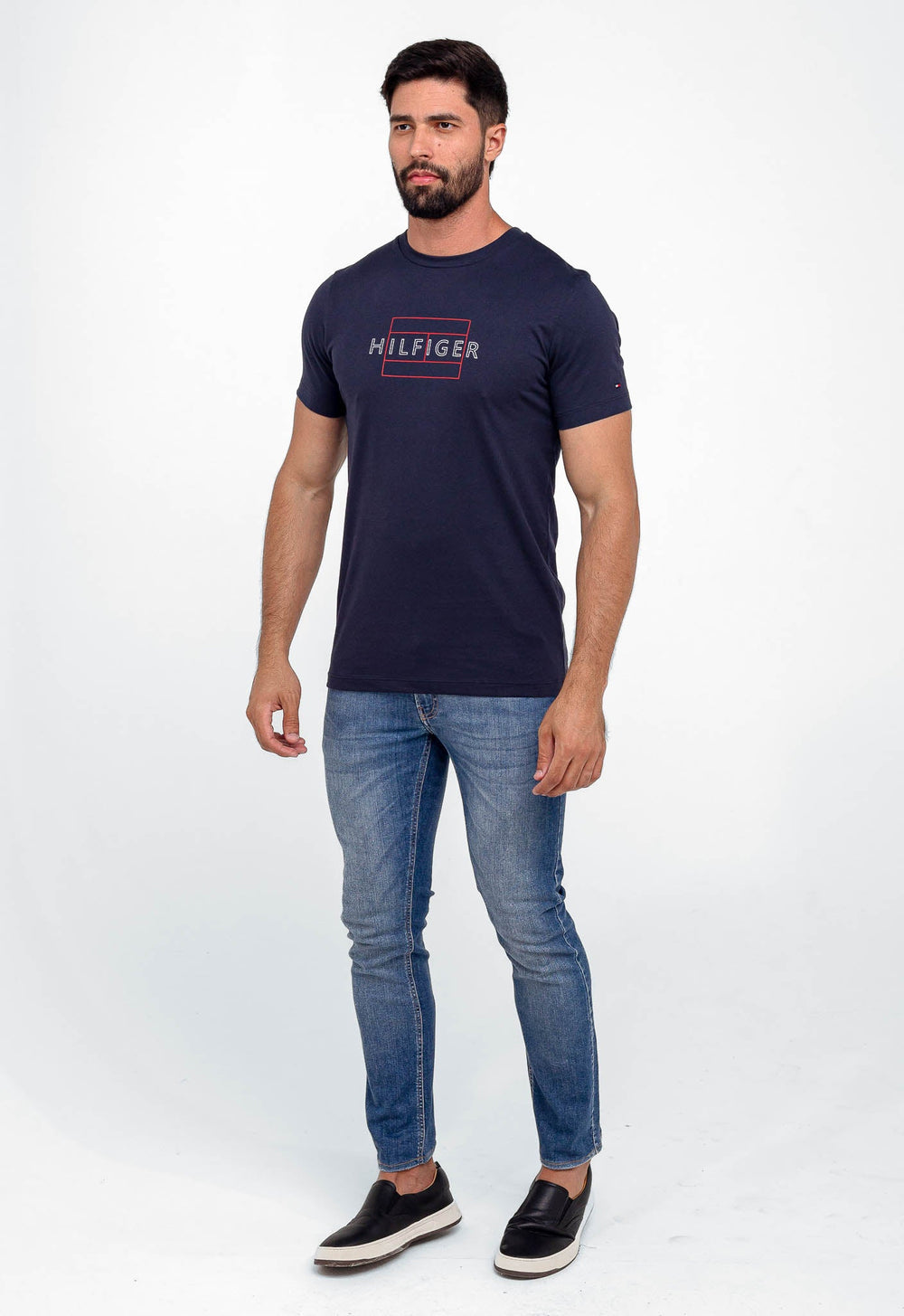 Camiseta Tommy Hilfiger Logo Outline - Henri Store