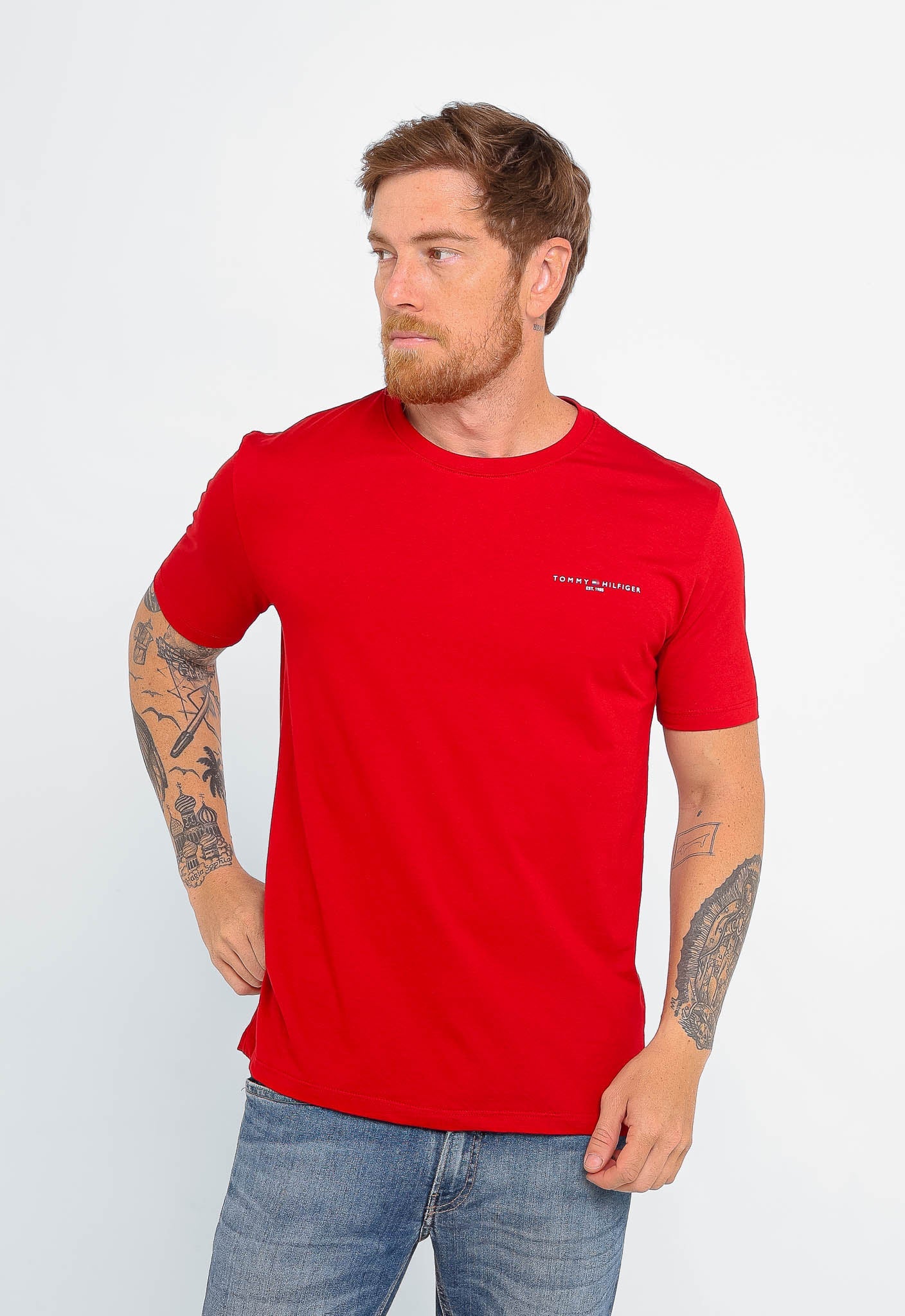 Camiseta Tommy Hilfiger Logo Peito Est.1985 - LIVE - Henri Store
