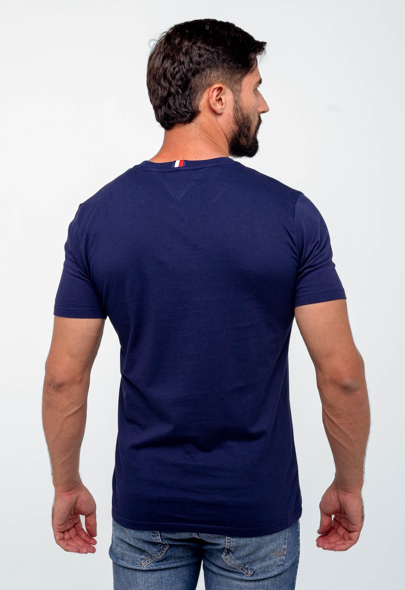 Camiseta Tommy Hilfiger Logo Peito Est.1985 - LIVE - Henri Store