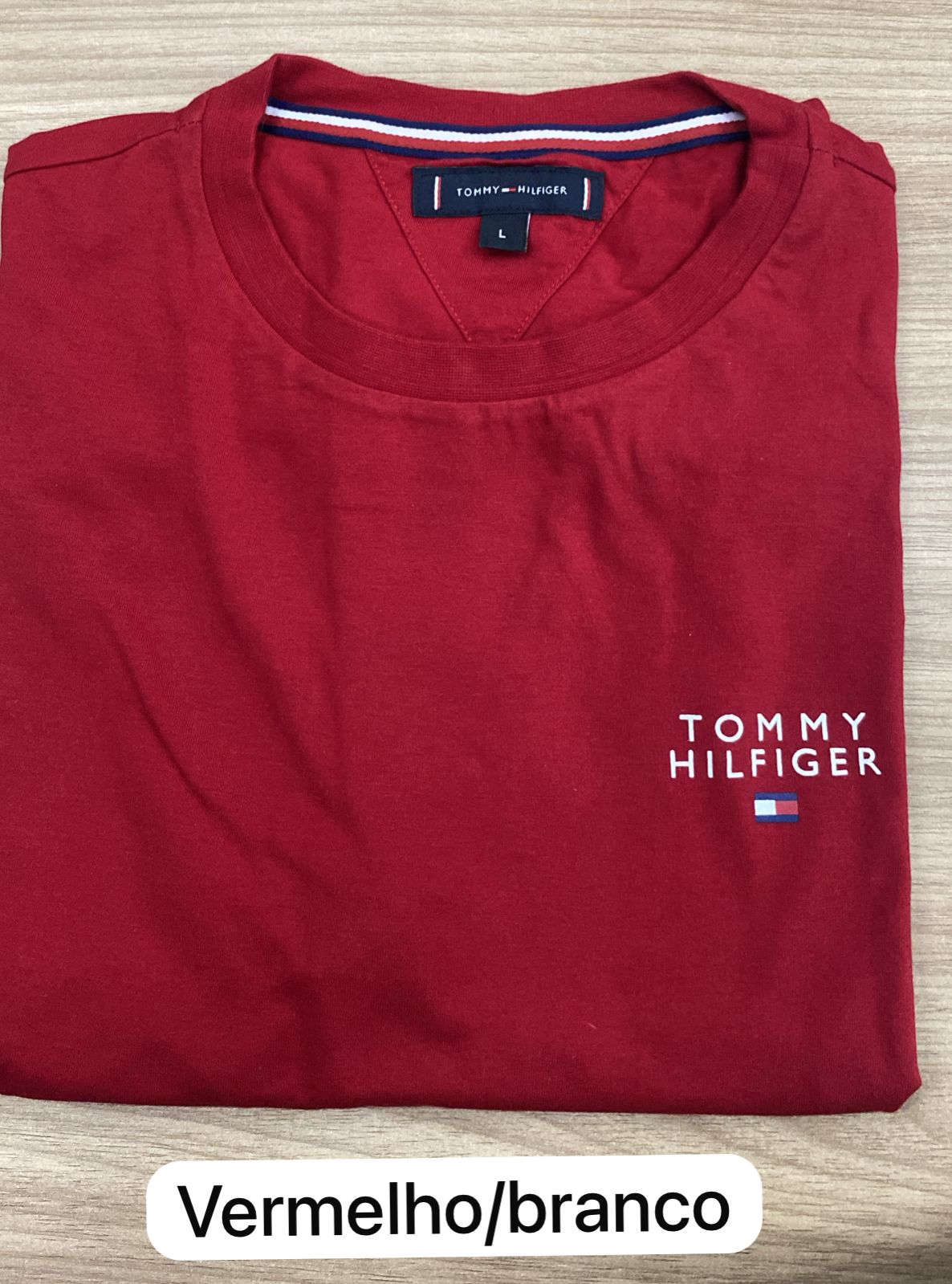 Camiseta Tommy Hilfiger Logo Peito - HS. - Henri Store