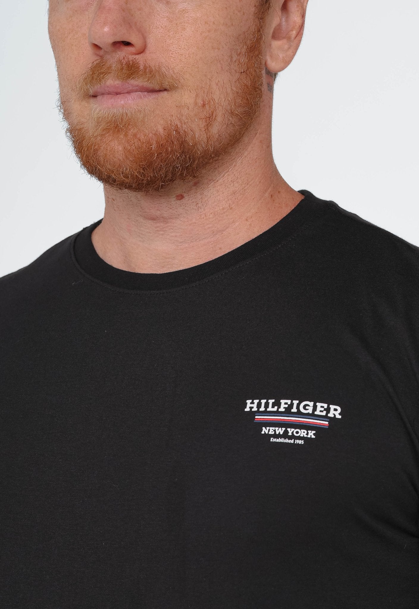 Camiseta Tommy Hilfiger Logo Peito New York - LIVE - Henri Store