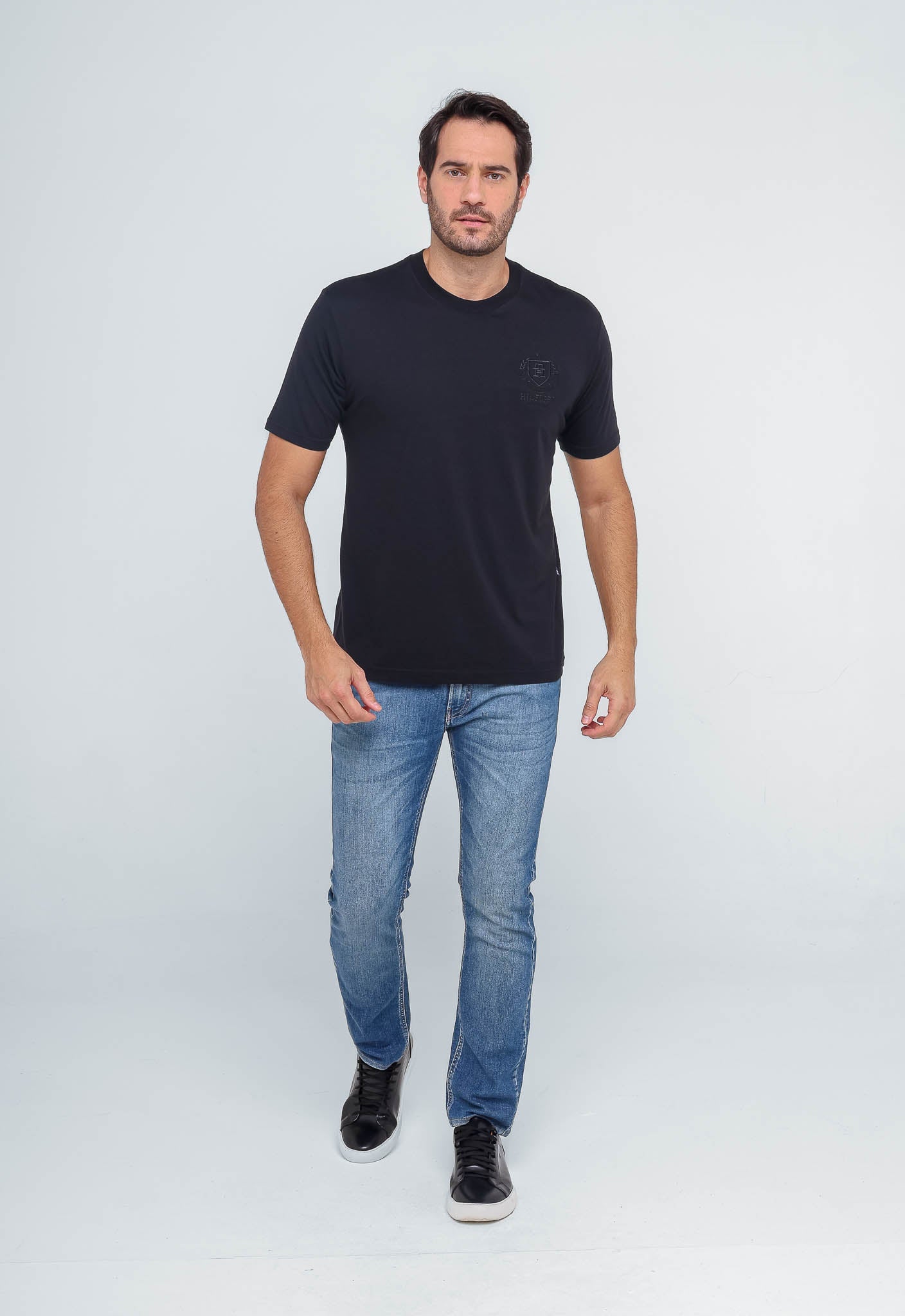 Camiseta Tommy Hilfiger Logo Peito NY - Henri Store