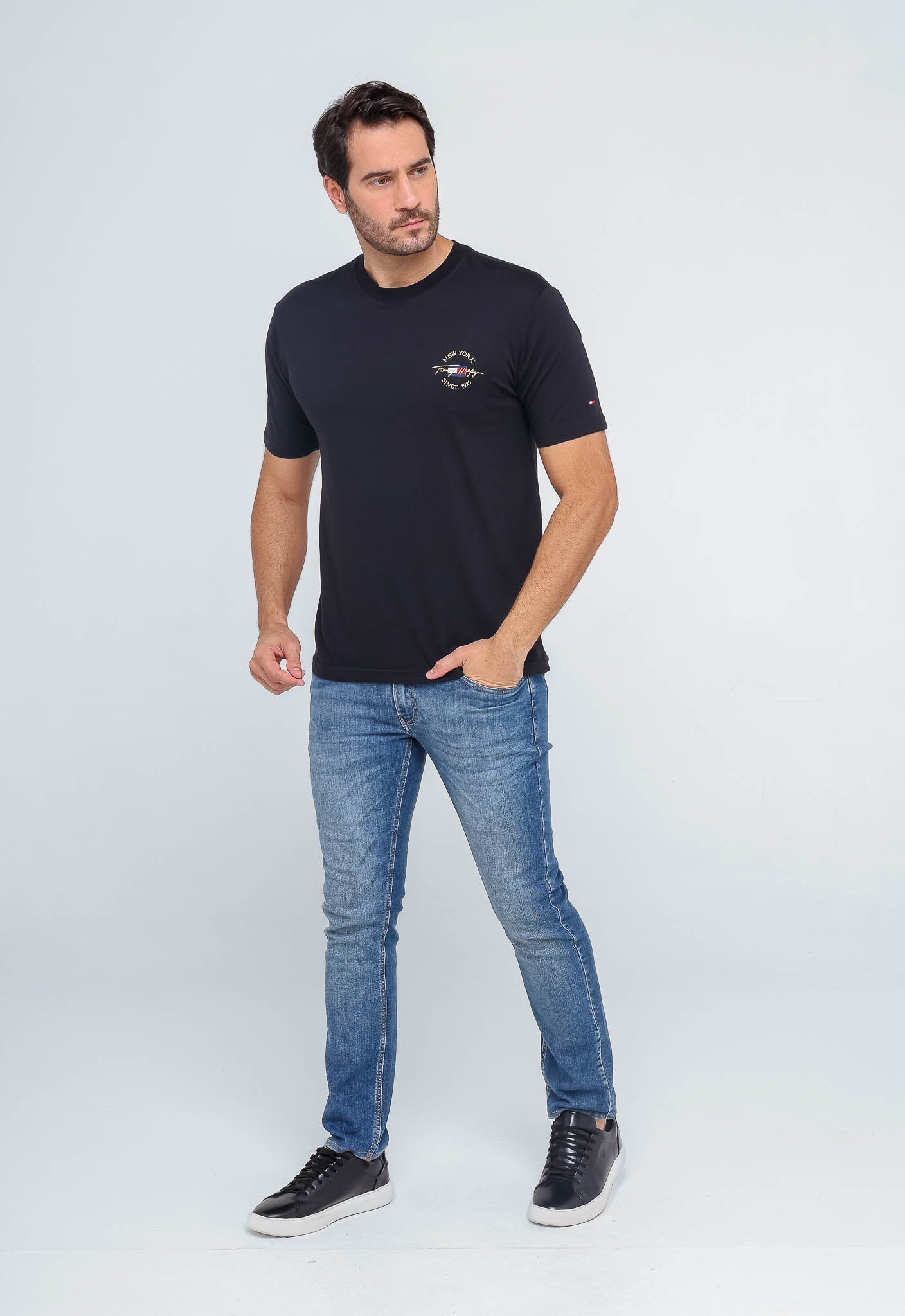 Camiseta Tommy Hilfiger Logo Peito Since 1985 - Henri Store