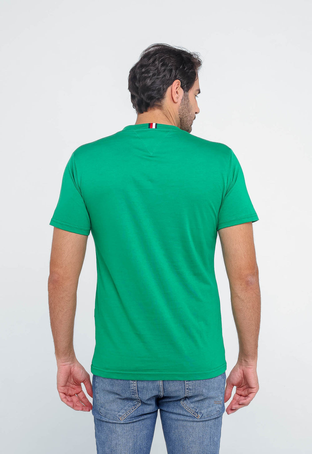 Camiseta Tommy Hilfiger Logo Peito TH Big - Henri Store