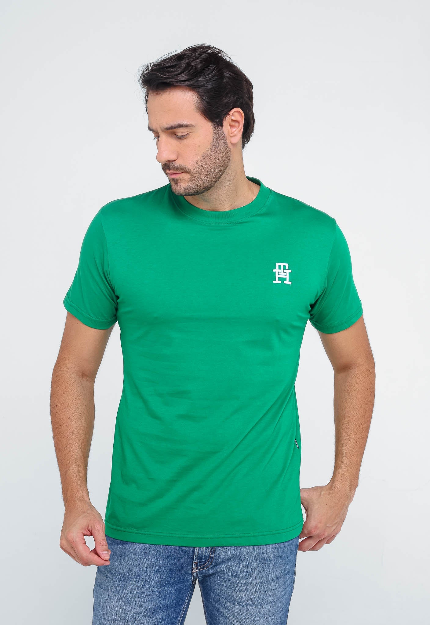 Camiseta Tommy Hilfiger Logo Peito TH Big - Henri Store
