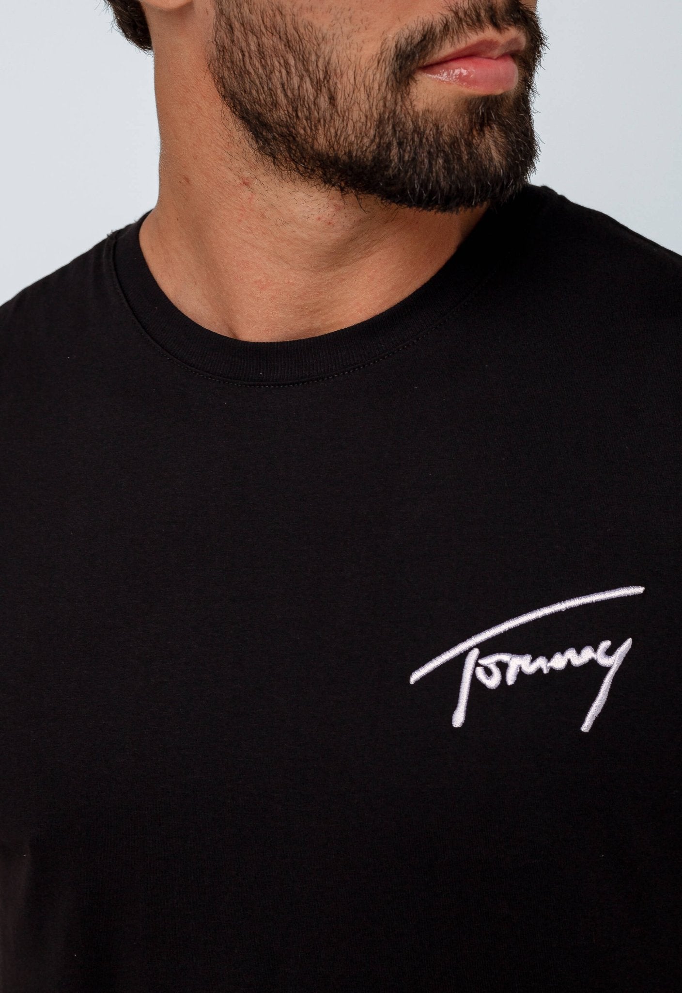Camiseta Tommy Hilfiger Logo Peito - Henri Store