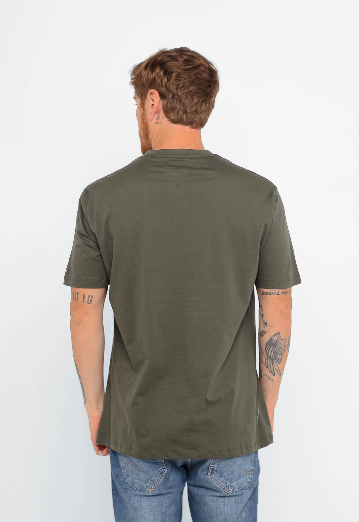 Camiseta Tommy Hilfiger Logo Tee Est. 1985 - Sale -LIVE - Henri Store