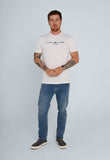 Camiseta Tommy Hilfiger Logo Tee Est. 1985 - Sale -LIVE - Henri Store