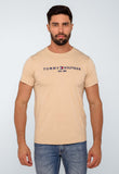 Camiseta Tommy Hilfiger Logo Tee Est. 1985 - Sale -LIVE - Henri Store
