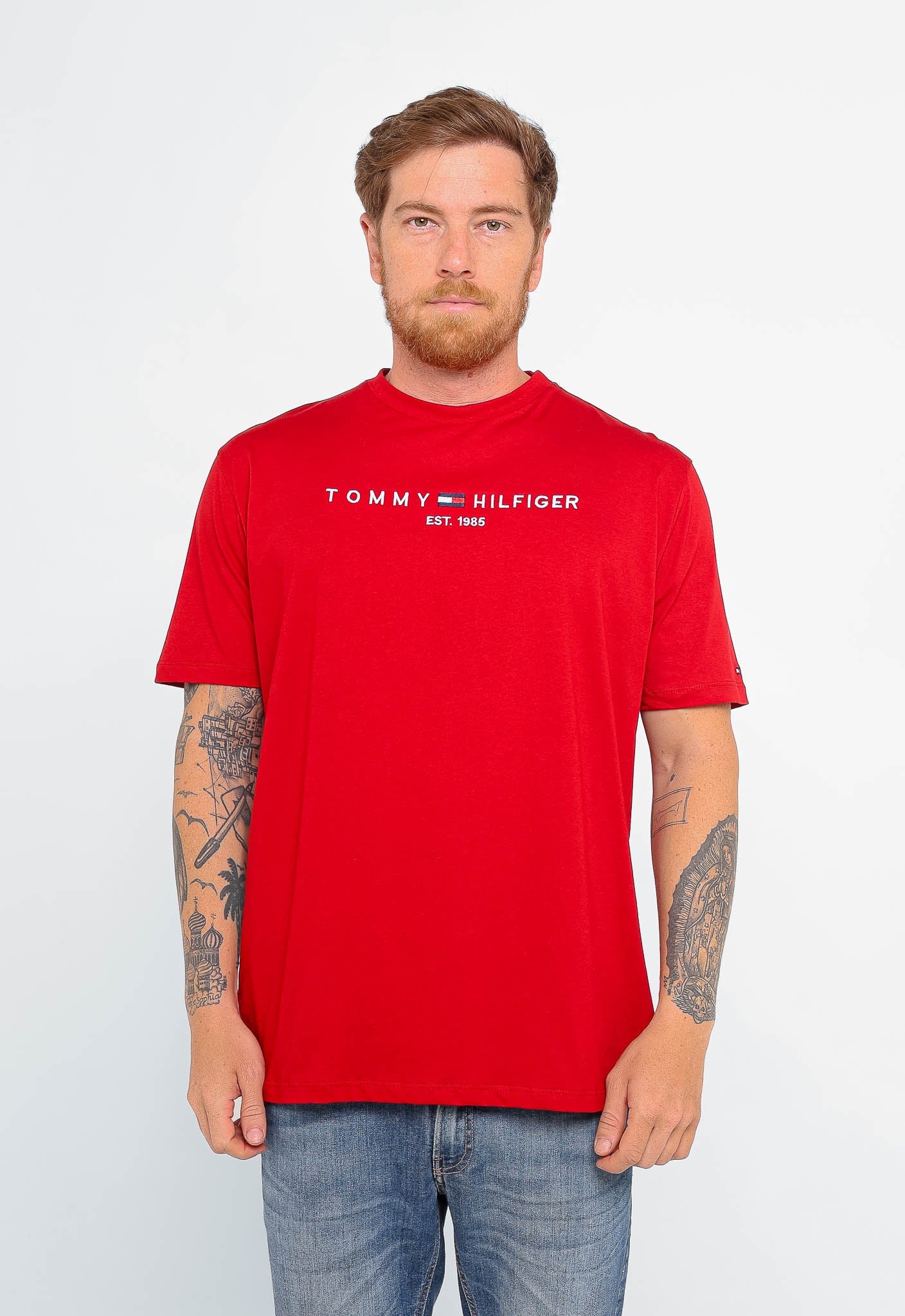 Camiseta Tommy Hilfiger Logo Tee Est. 1985 - Sale -LIVE - Henri Store