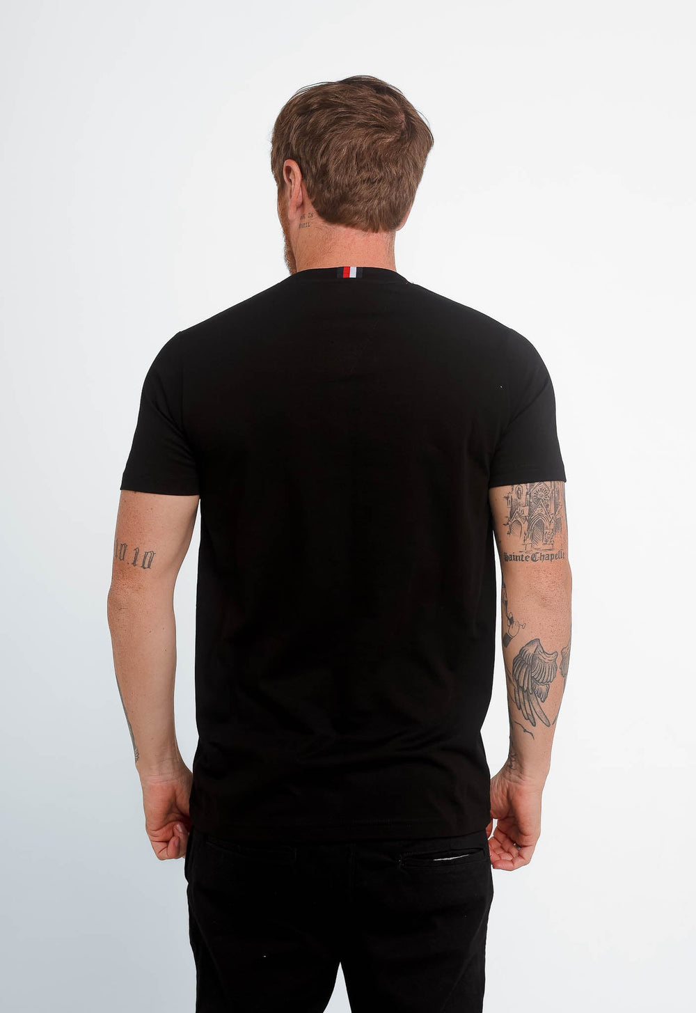 Camiseta Tommy Hilfiger Logo Tee- LIVE - Henri Store