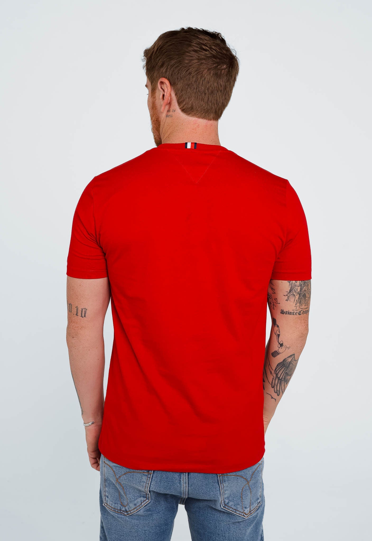 Camiseta Tommy Hilfiger Logo Tee- LIVE - Henri Store