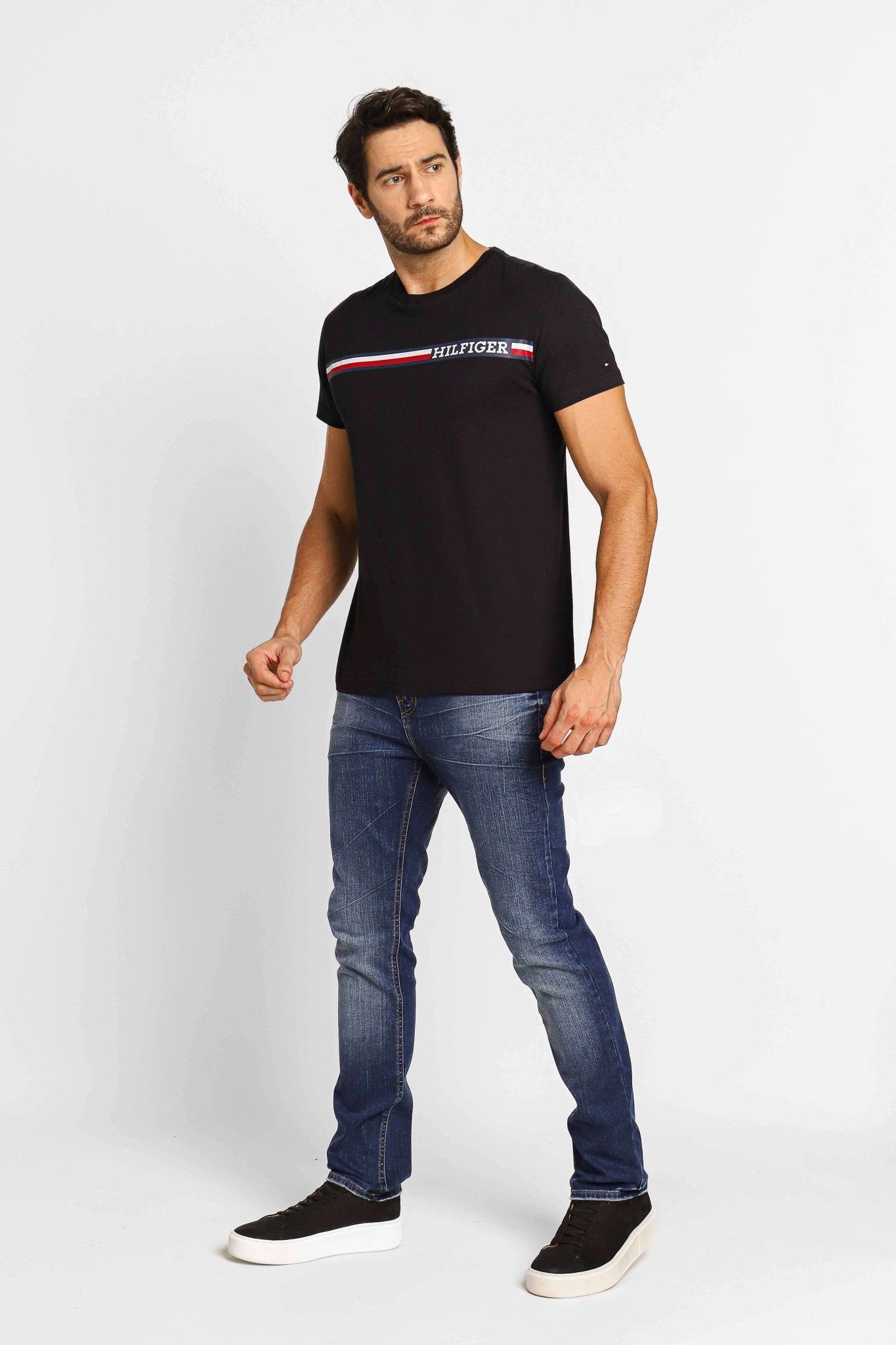 Camiseta Tommy Hilfiger Monotype Chest Stripe Preto - Henri Store