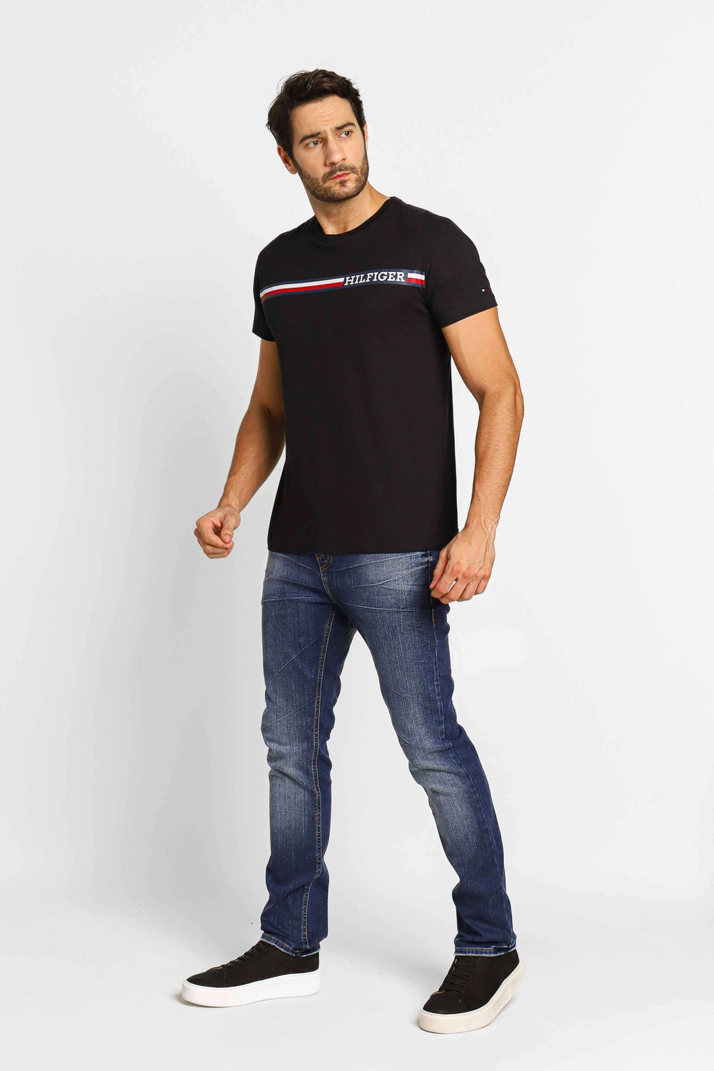 Camiseta Tommy Hilfiger Monotype Chest Stripe Preto - Henri Store