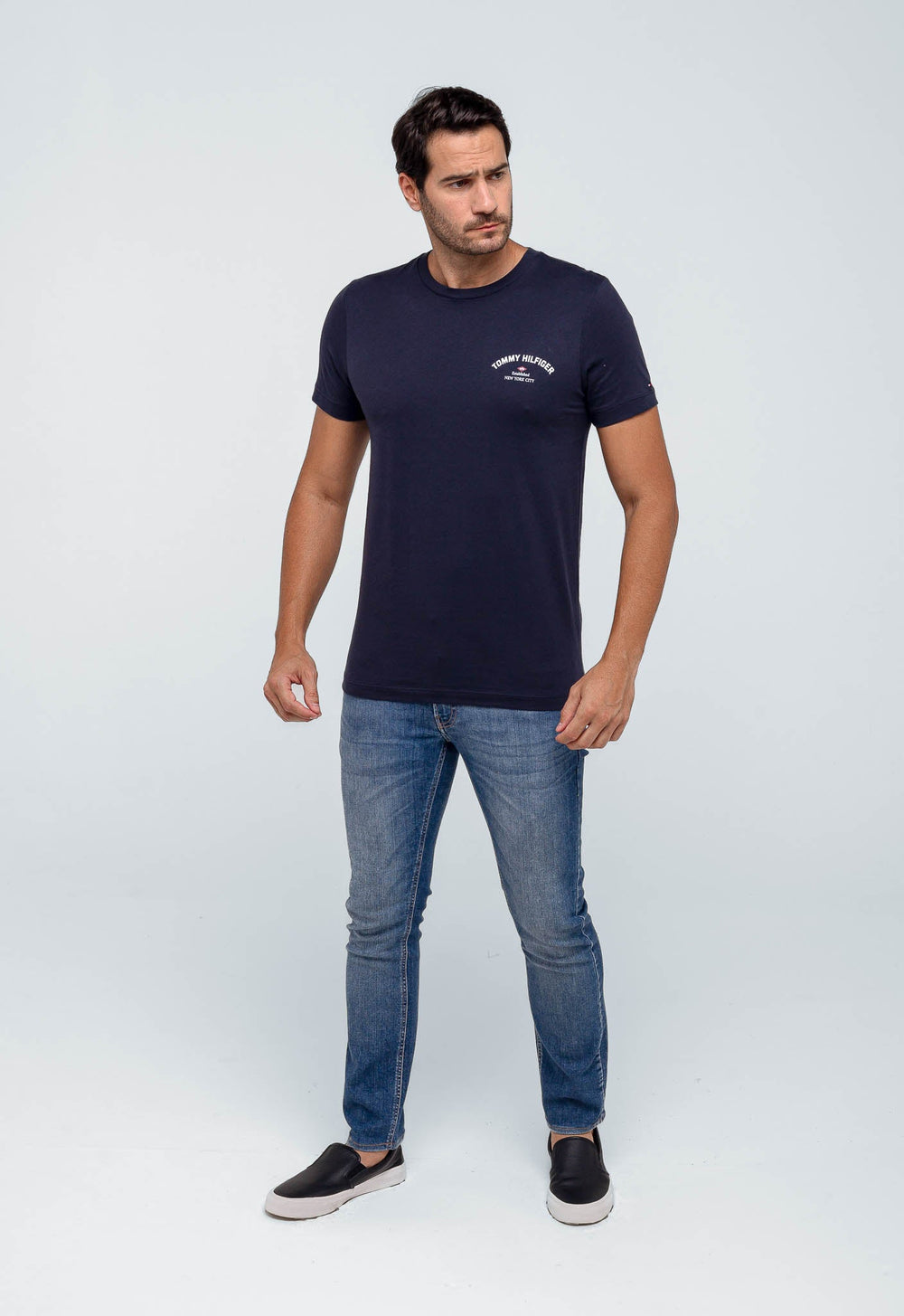 Camiseta Tommy Hilfiger Monotype Pocket Tee - Henri Store