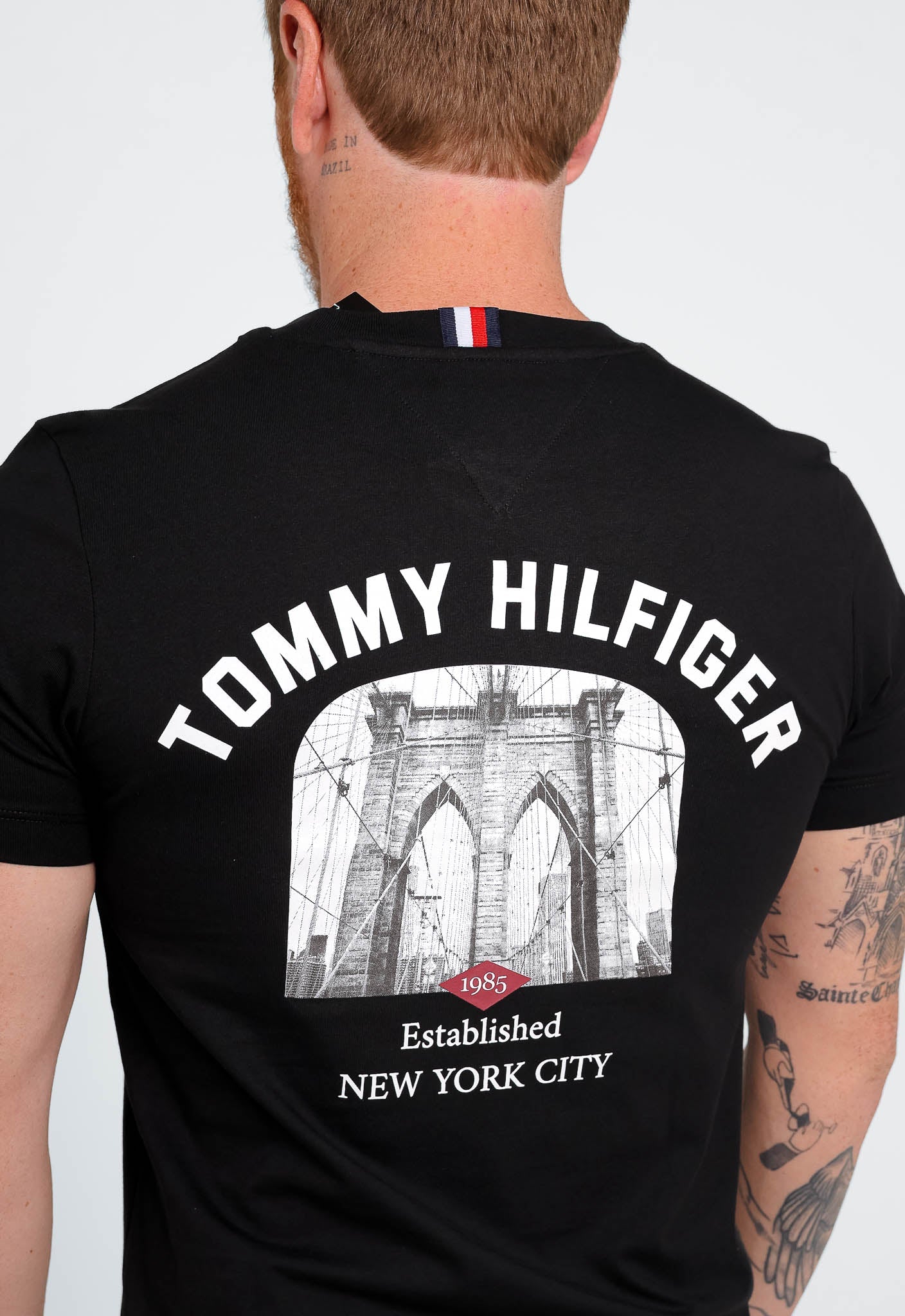 Camiseta Tommy Hilfiger Monotype Pocket Tee - Henri Store
