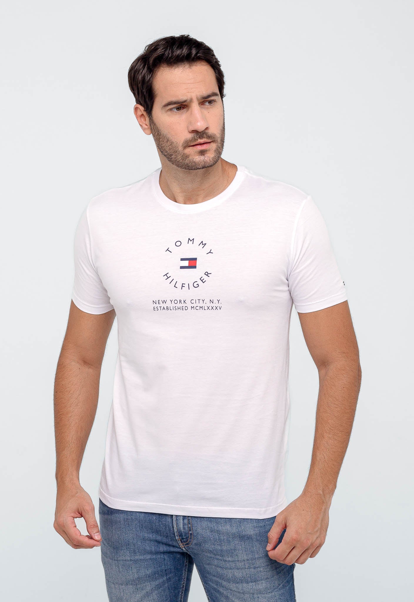 Camiseta Tommy Hilfiger New York City Established - LIVE - Henri Store
