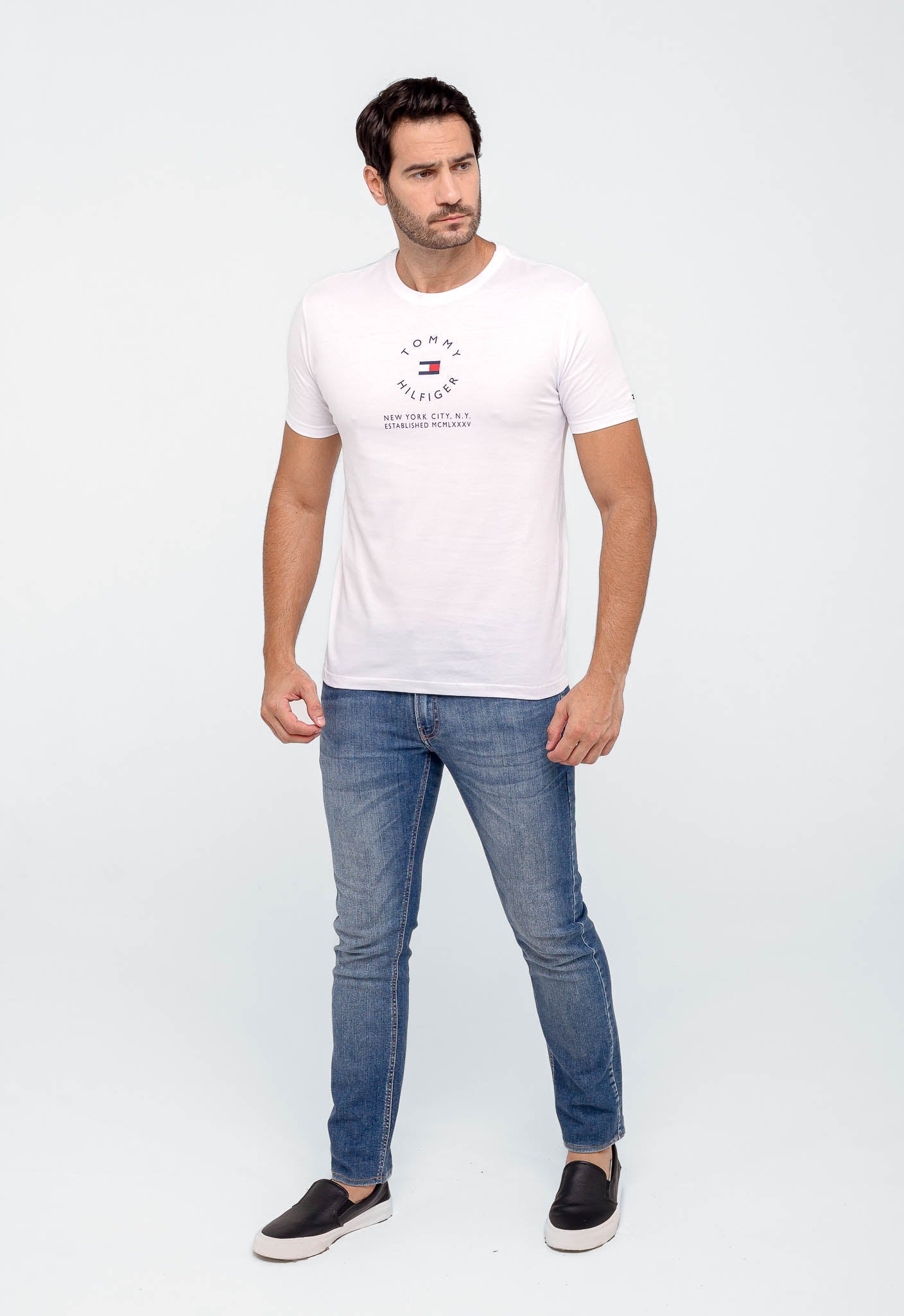Camiseta Tommy Hilfiger New York City Established - LIVE - Henri Store