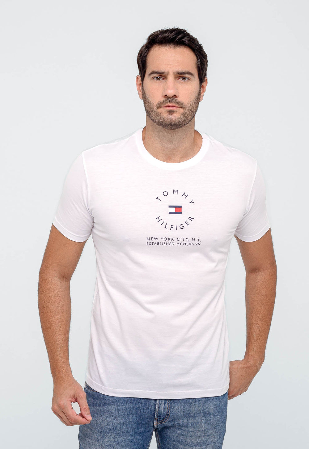 Camiseta Tommy Hilfiger New York City Established - LIVE - Henri Store